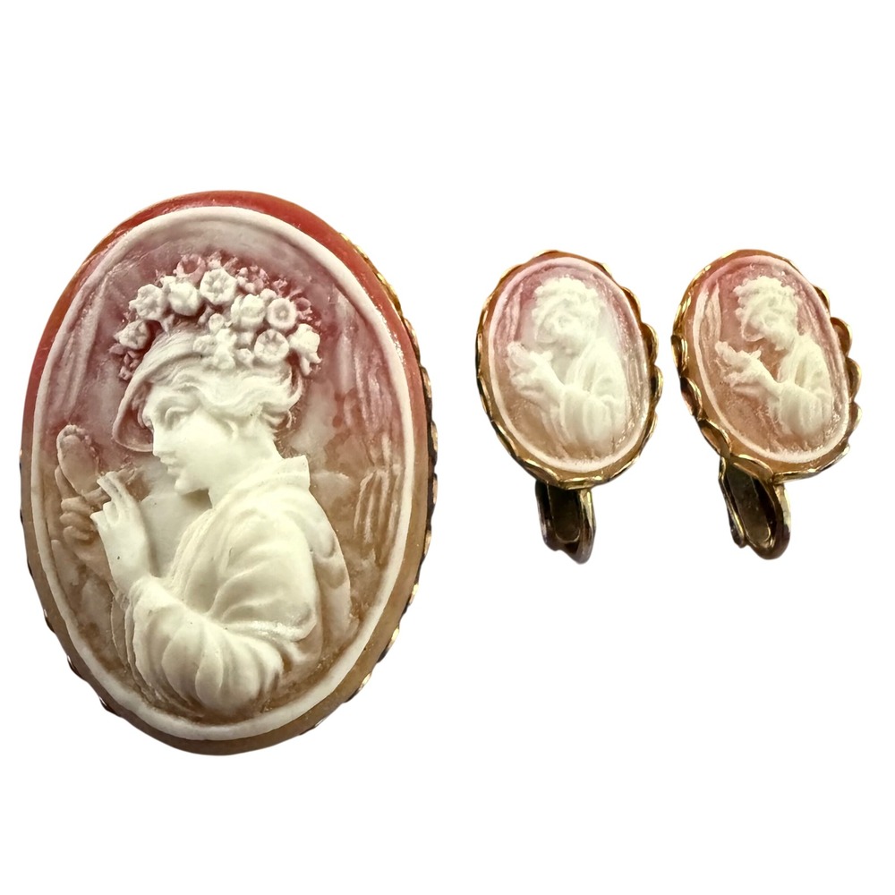 Vintage Cameo Brooch and Clip On Earrings Set Gold Tone Peach White Carved